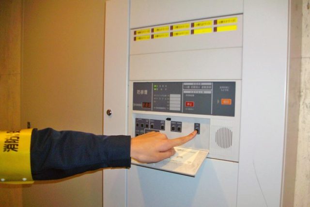 画像：消防設備点検